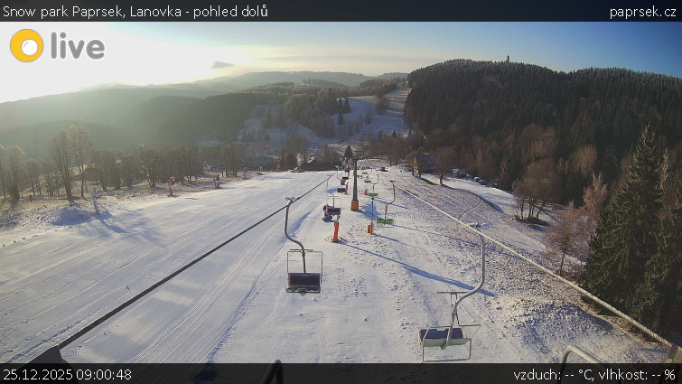 Snow park Paprsek - Lanovka - pohled dolů - 25.12.2025 v 09:00