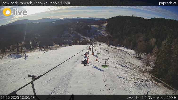 Snow park Paprsek - Lanovka - pohled dolů - 26.12.2025 v 10:00
