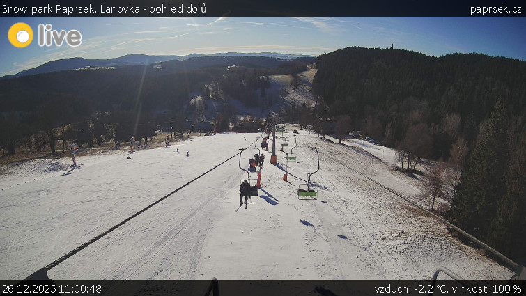 Snow park Paprsek - Lanovka - pohled dolů - 26.12.2025 v 11:00