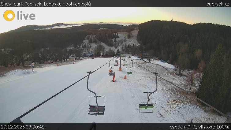 Snow park Paprsek - Lanovka - pohled dolů - 27.12.2025 v 08:00