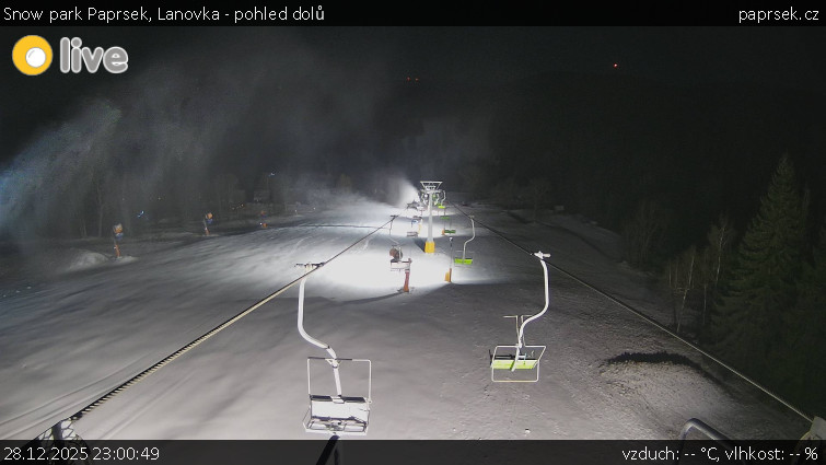 Snow park Paprsek - Lanovka - pohled dolů - 28.12.2025 v 23:00