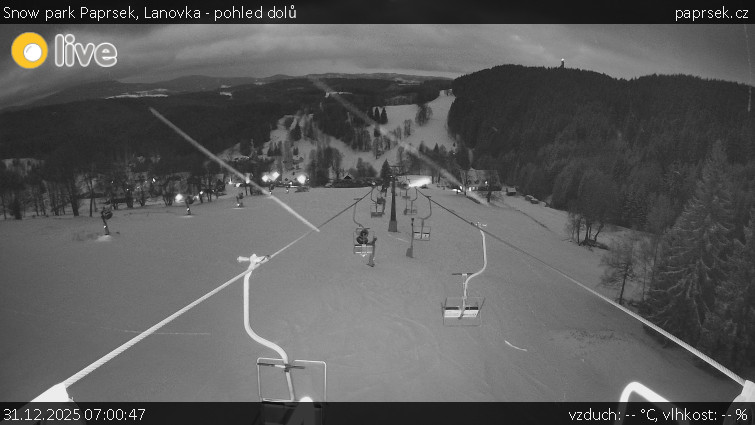 Snow park Paprsek - Lanovka - pohled dolů - 31.12.2025 v 07:00