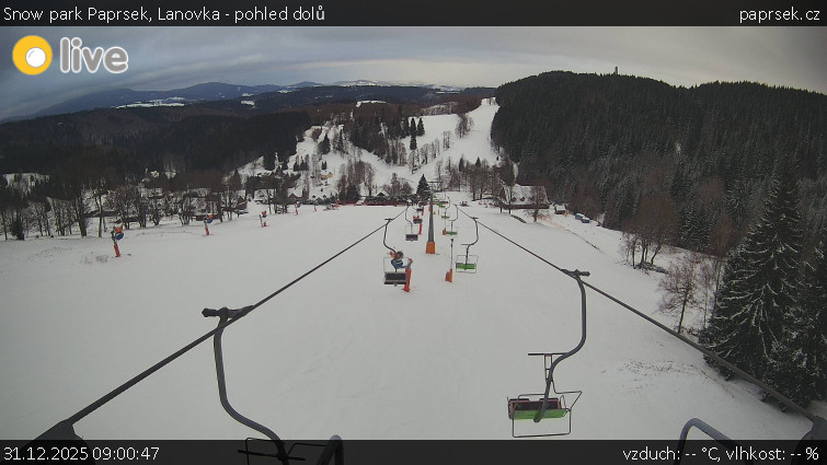 Snow park Paprsek - Lanovka - pohled dolů - 31.12.2025 v 09:00