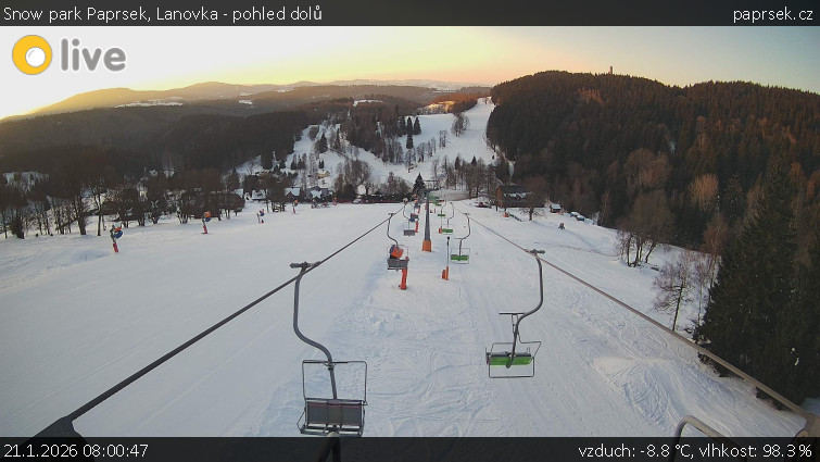 Snow park Paprsek - Lanovka - pohled dolů - 21.1.2026 v 08:00