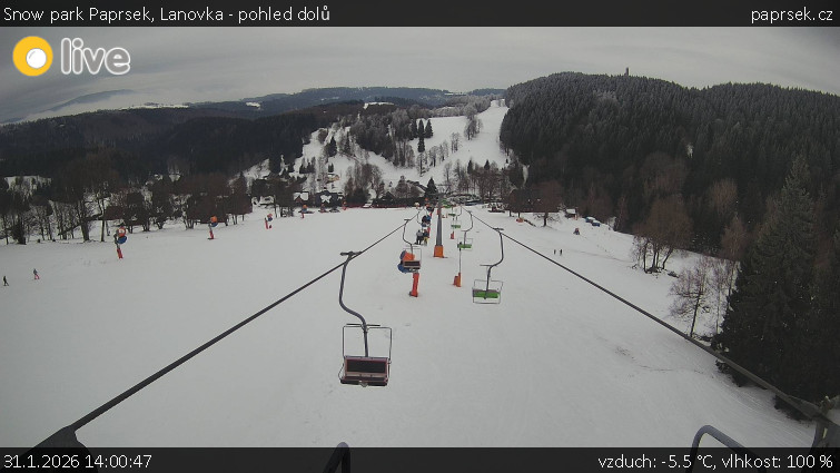 Snow park Paprsek - Lanovka - pohled dolů - 31.1.2026 v 14:00