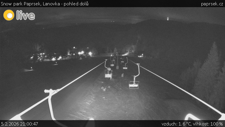 Snow park Paprsek - Lanovka - pohled dolů - 5.2.2026 v 21:00