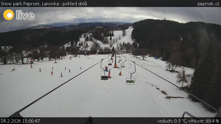 Snow park Paprsek - Lanovka - pohled dolů - 24.2.2026 v 15:00