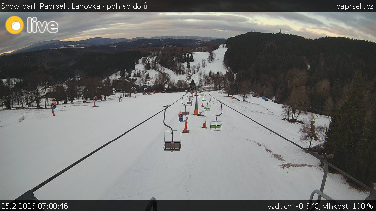 Snow park Paprsek - Lanovka - pohled dolů - 25.2.2026 v 07:00