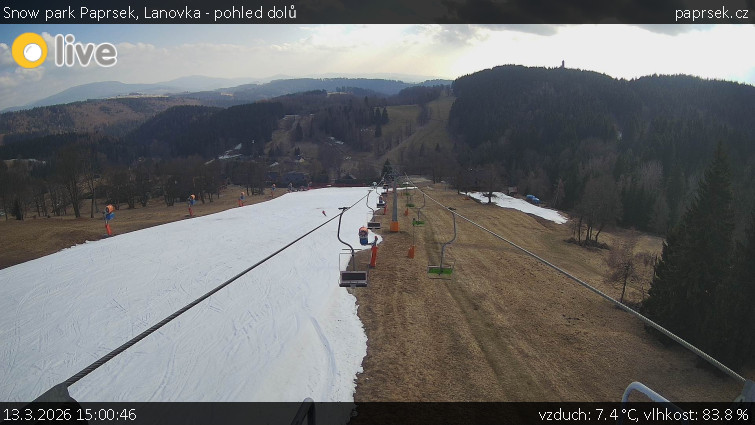 Snow park Paprsek - Lanovka - pohled dolů - 13.3.2026 v 15:00