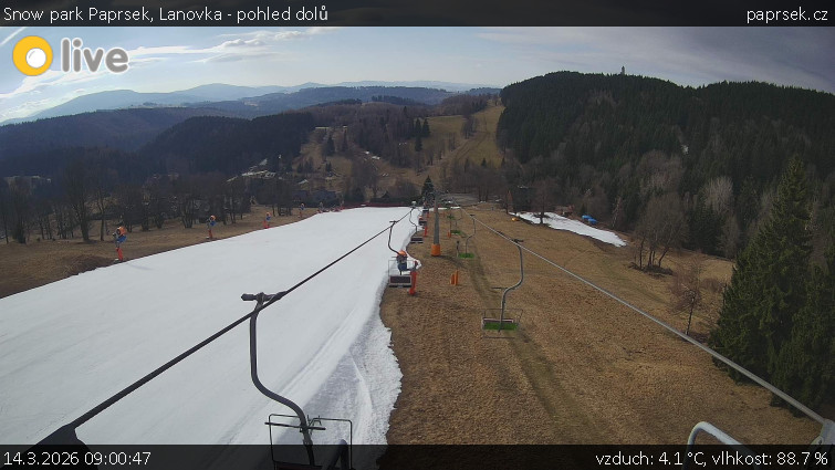 Snow park Paprsek - Lanovka - pohled dolů - 14.3.2026 v 09:00