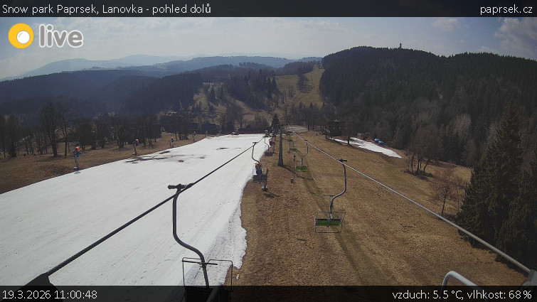 Snow park Paprsek - Lanovka - pohled dolů - 19.3.2026 v 11:00