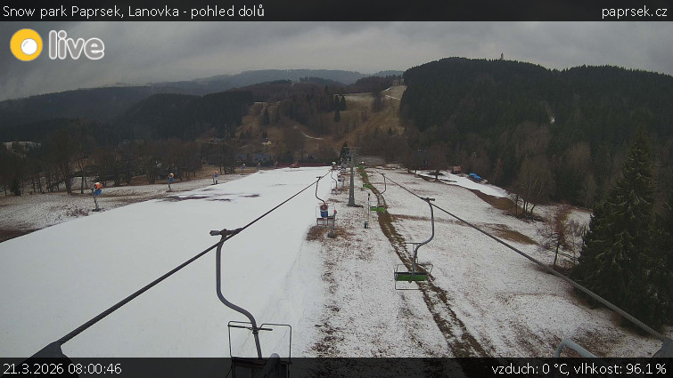Snow park Paprsek - Lanovka - pohled dolů - 21.3.2026 v 08:00
