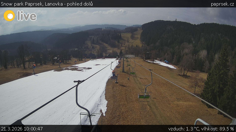 Snow park Paprsek - Lanovka - pohled dolů - 21.3.2026 v 10:00
