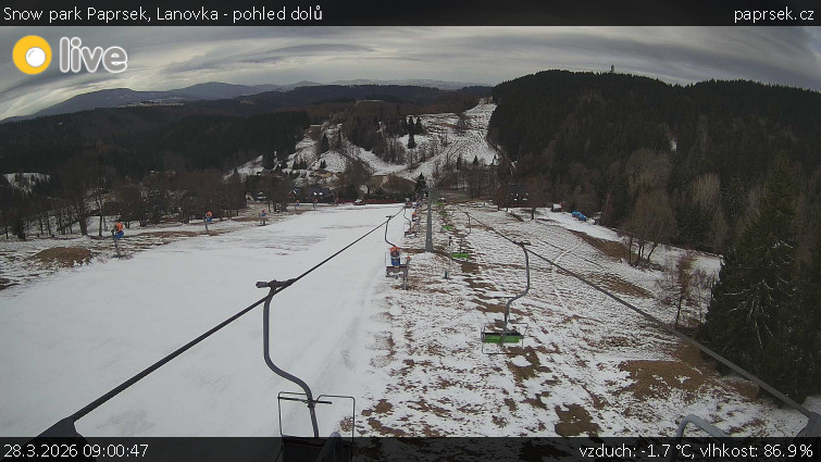 Snow park Paprsek - Lanovka - pohled dolů - 28.3.2026 v 09:00