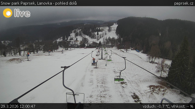 Snow park Paprsek - Lanovka - pohled dolů - 29.3.2026 v 12:00