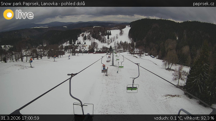 Snow park Paprsek - Lanovka - pohled dolů - 31.3.2026 v 17:00