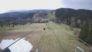 Snow park Paprsek - Lanovka - pohled dolů - 19.4.2026 v 10:00