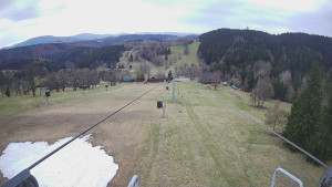 Snow park Paprsek - Lanovka - pohled dolů - 19.4.2026 v 11:00