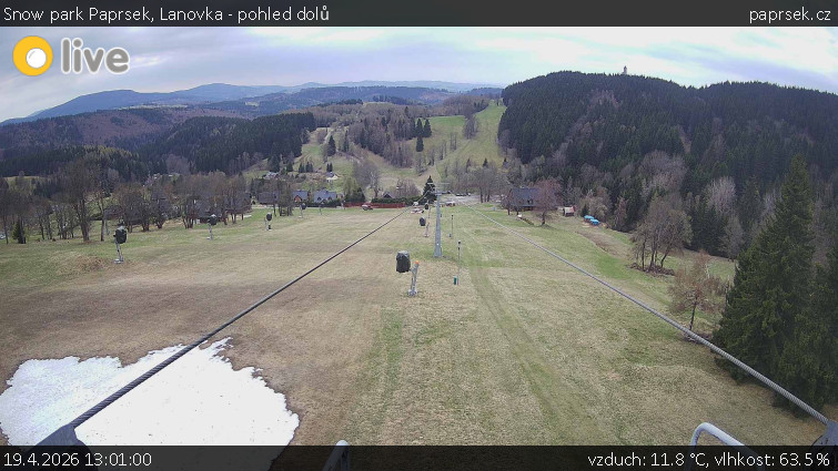 Snow park Paprsek - Lanovka - pohled dolů - 19.4.2026 v 13:01