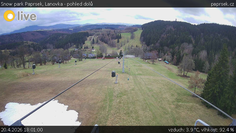 Snow park Paprsek - Lanovka - pohled dolů - 20.4.2026 v 18:01