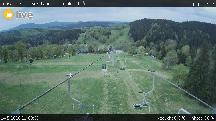 Snow park Paprsek - Lanovka - pohled dolů - 14.5.2026 v 21:00