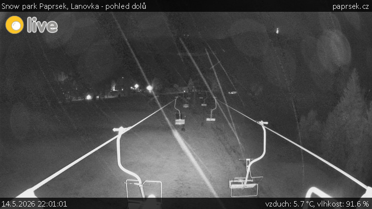 Snow park Paprsek - Lanovka - pohled dolů - 14.5.2026 v 22:01