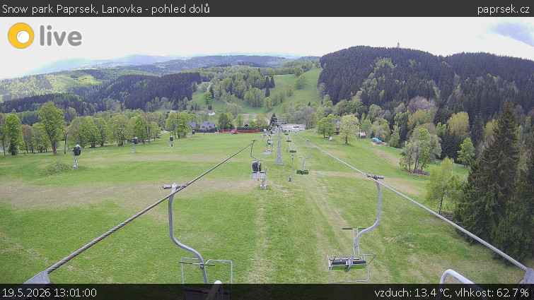 Snow park Paprsek - Lanovka - pohled dolů - 19.5.2026 v 13:01