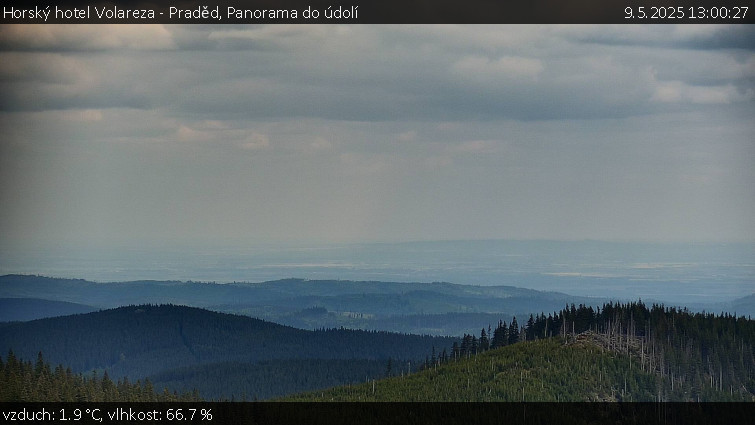 Horský hotel Volareza - Praděd - Panorama do údolí - 9.5.2025 v 13:00 Horský hotel Volareza - Praděd - Panorama do údolí - 9.5.2025 v 13:00