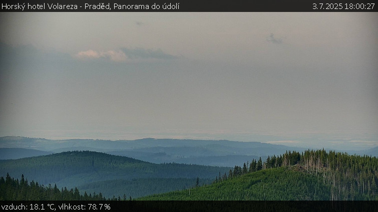 Horský hotel Volareza - Praděd - Panorama do údolí - 3.7.2025 v 18:00