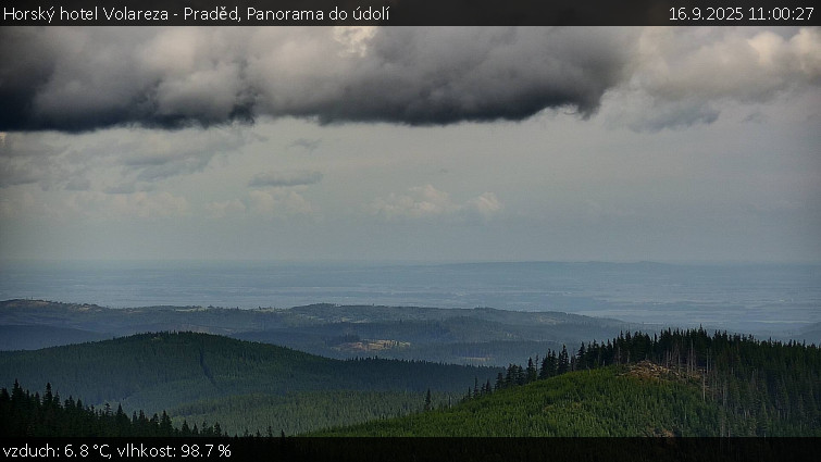 Horský hotel Volareza - Praděd - Panorama do údolí - 16.9.2025 v 11:00
