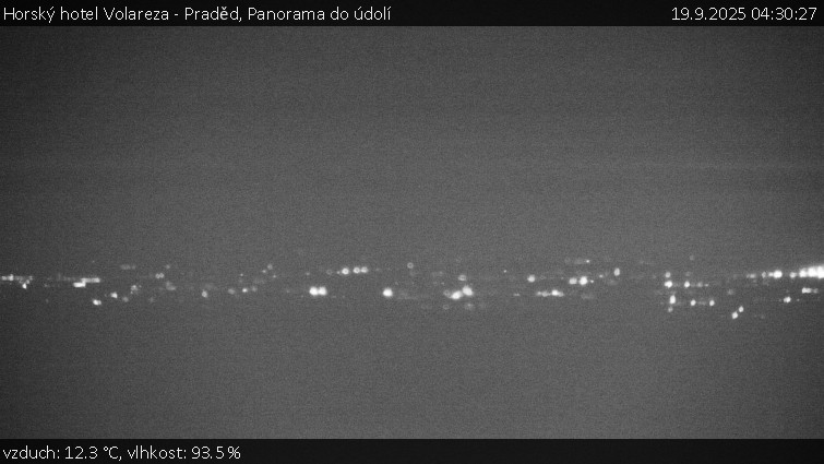 Horský hotel Volareza - Praděd - Panorama do údolí - 19.9.2025 v 04:30