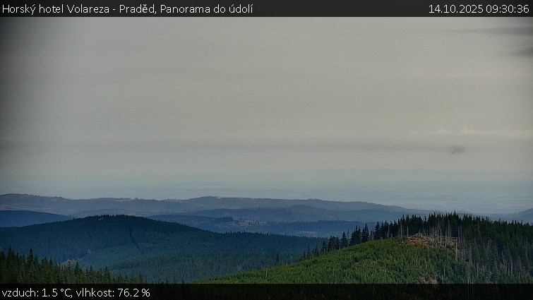 Horský hotel Volareza - Praděd - Panorama do údolí - 14.10.2025 v 09:30 Horský hotel Volareza - Praděd - Panorama do údolí - 14.10.2025 v 09:30