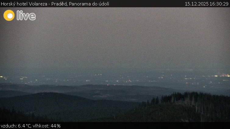 Horský hotel Volareza - Praděd - Panorama do údolí - 15.12.2025 v 16:30