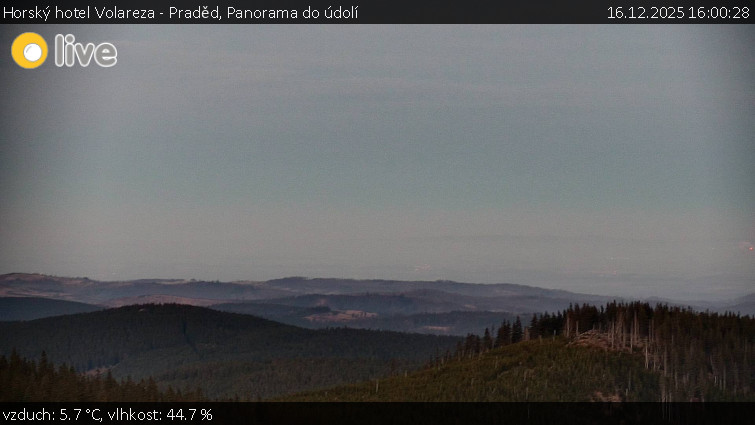 Horský hotel Volareza - Praděd - Panorama do údolí - 16.12.2025 v 16:00