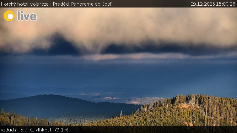 Horský hotel Volareza - Praděd - Panorama do údolí - 29.12.2025 v 15:00