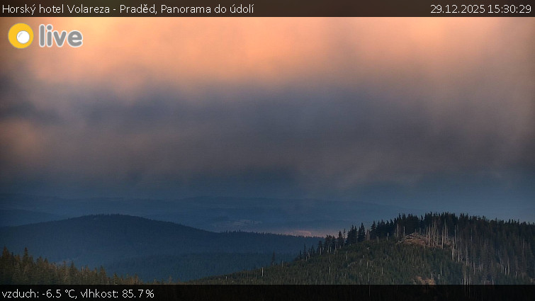Horský hotel Volareza - Praděd - Panorama do údolí - 29.12.2025 v 15:30