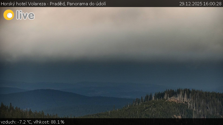 Horský hotel Volareza - Praděd - Panorama do údolí - 29.12.2025 v 16:00