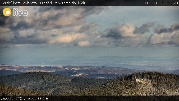 Horský hotel Volareza - Praděd - Panorama do údolí - 30.12.2025 v 12:30