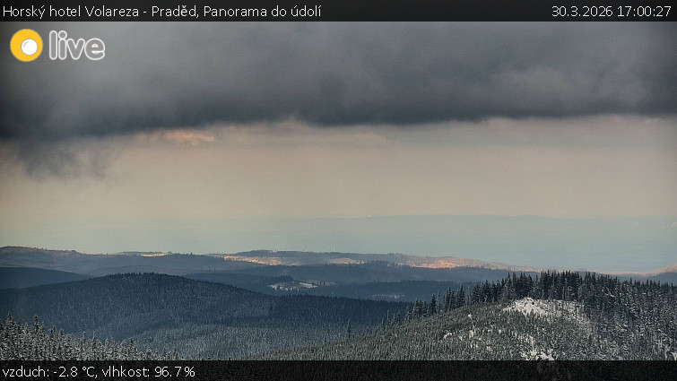 Horský hotel Volareza - Praděd - Panorama do údolí - 30.3.2026 v 17:00