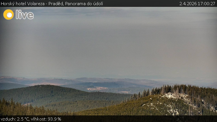 Horský hotel Volareza - Praděd - Panorama do údolí - 2.4.2026 v 17:00