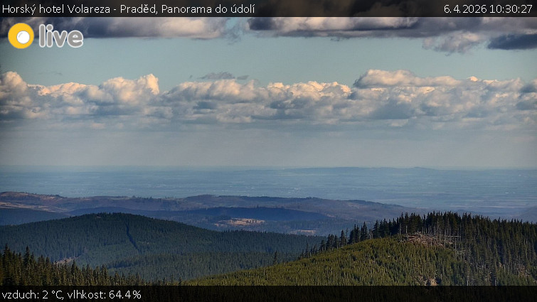 Horský hotel Volareza - Praděd - Panorama do údolí - 6.4.2026 v 10:30