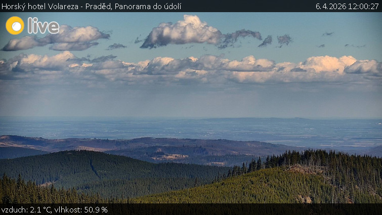 Horský hotel Volareza - Praděd - Panorama do údolí - 6.4.2026 v 12:00