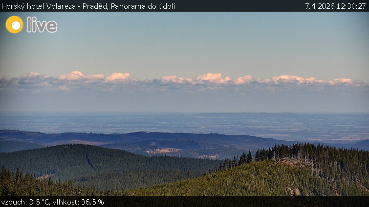 Horský hotel Volareza - Praděd - Panorama do údolí - 7.4.2026 v 12:30