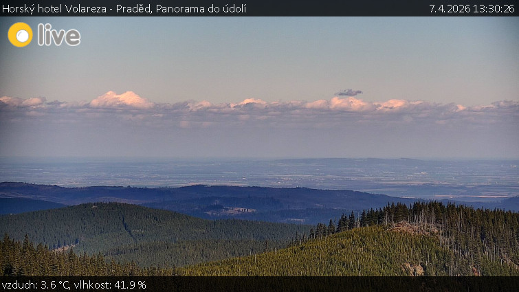 Horský hotel Volareza - Praděd - Panorama do údolí - 7.4.2026 v 13:30