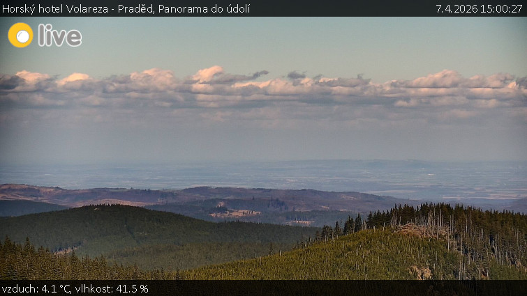 Horský hotel Volareza - Praděd - Panorama do údolí - 7.4.2026 v 15:00