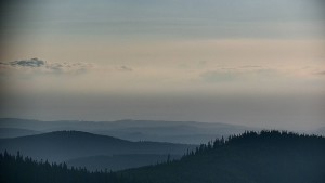 Berghotel Volareza – Praděd - Panorama des Tals - 17.6.2026 v 06:30 Berghotel Volareza – Praděd - Panorama des Tals - 17.6.2026 v 06:30