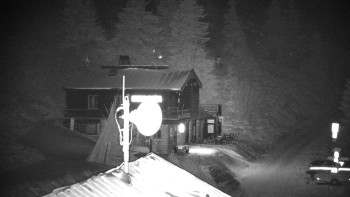 Snímek    19.11.2025 v 01:00