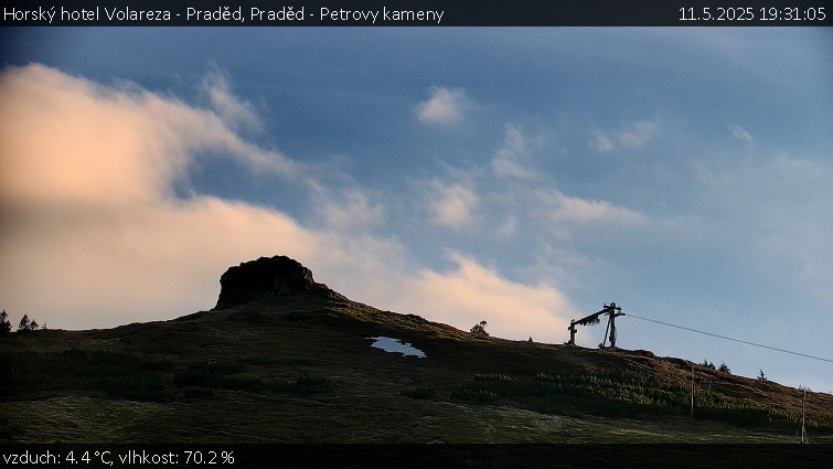 Horský hotel Volareza - Praděd - Praděd - Petrovy kameny - 11.5.2025 v 19:31 Horský hotel Volareza - Praděd - Praděd - Petrovy kameny - 11.5.2025 v 19:31