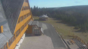 Sporthotel Kurzovní - Parkoviště a hlavní vchod - 5.11.2024 v 11:00 Sporthotel Kurzovní - Parkoviště a hlavní vchod - 5.11.2024 v 11:00