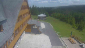 Sporthotel Kurzovní - Parkoviště a hlavní vchod - 24.6.2025 v 14:00